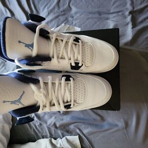 Air Jordan Retro 4 BG